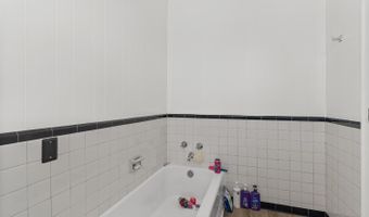 525 7th St, Altavista, VA 24517