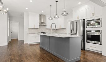 15 Parsons Way, Avon, CT 06001