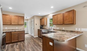 739 Hopper Rd, Acton, ME 04001