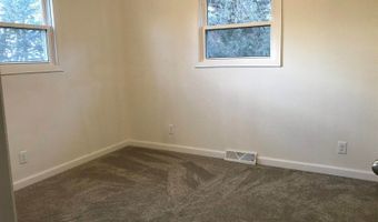 18546 140th St, Akron, IA 51001