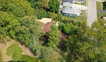 714 Edgewood Dr, Batesville, IN 47006