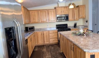 9 Commodore Dr, Biddeford, ME 04005