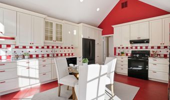 8200 BEECH TREE Rd, Bethesda, MD 20817