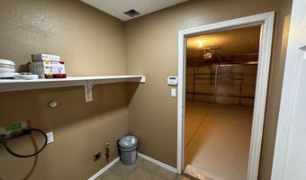 923 TELSTAR Loop NW, Albuquerque, NM 87121