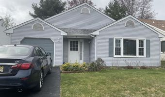 9 Deer Run Ln, Brick, NJ 08724