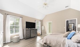 291 Old Oxford Rd, North Smithfield, RI 02896