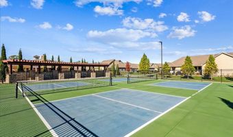 4872 N Prestwick Ave, Bel Aire, KS 67226