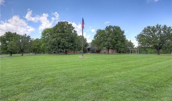 1426 E State Line Rd, Baxter Springs, KS 66713