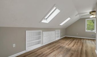 16 Old Manchester Rd, Amherst, NH 03031