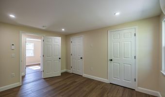 863 Minot Ave, Auburn, ME 04210