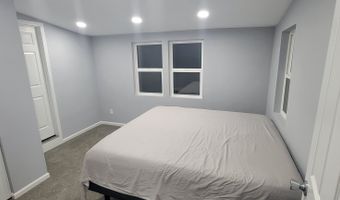 42310 N Woodbine Ave, Antioch, IL 60002