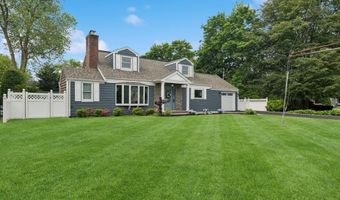 46 Purdy Ln, Amityville, NY 11795