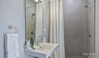 919 Cityscape Dr, Charlotte, NC 28205