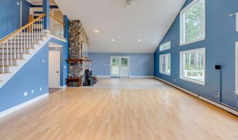 1061 Cherry Valley Rd, Bethlehem, NH 03574
