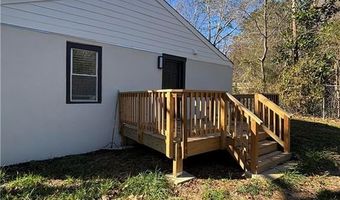 5304 Groovers Landing Rd SE, Acworth, GA 30101