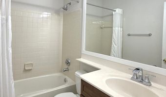 5287 BALLYCASTLE Cir, Alexandria, VA 22315