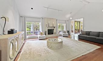 11646 N Oak Hills Pkwy, Baton Rouge, LA 70810