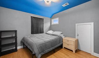 4812 7TH St N, Arlington, VA 22203