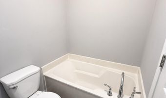 90 SQUIRES GROVE Dr, Atoka, TN 38004