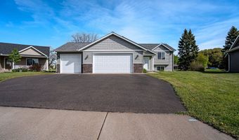 1305 Whistling Straits Ct, Altoona, WI 54720