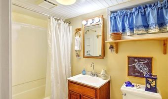 119 Alfred Drowne Rd, Barrington, RI 02806