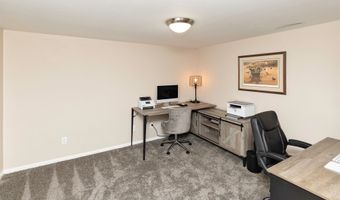 814 SE Oak Dr, Ankeny, IA 50021