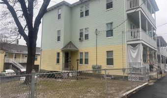 37 Central St, Lincoln, RI 02838