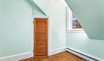 12 Lookout Ave, North Providence, RI 02911