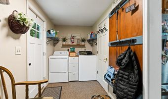 279 Dunn Rd, Belgrade, ME 04917