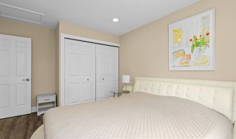 1316 W MEADE Ln, Arlington Heights, IL 60004
