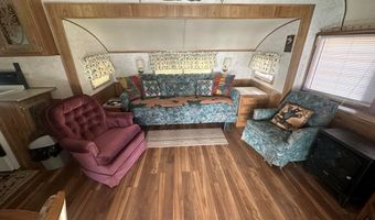 8 E St, Cascade, ID 83611