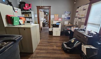 308 W Church St, Aurora, MO 65605