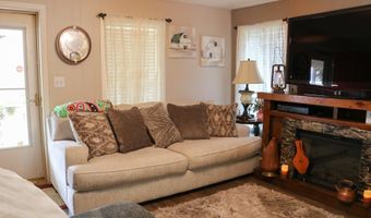 200 MOUNTAIN VIEW Rd, Anniston, AL 36201