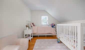 5 Indigo Rd, Barrington, RI 02806