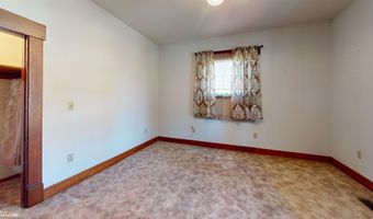 134 E Main St, Agency, IA 52530