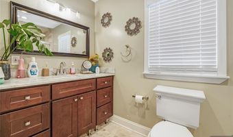 2 Dawson St, Belleville, NJ 07109