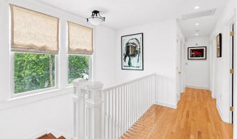 5213 CATHEDRAL Ave NW, Washington, DC 20016