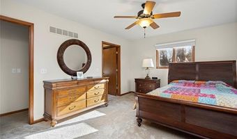 1135 Holmes Rd, Allenton, MI 48002