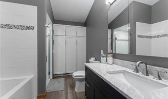 4730 144th St W, Apple Valley, MN 55124