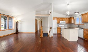 209 W Ironwood St, Brandon, SD 57005