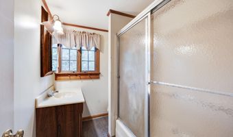 20 Sun Cir, Bourne, MA 02532