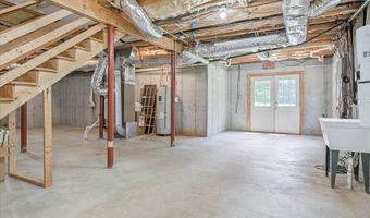 530 Patteson School Rd, Appomattox, VA 24522