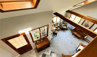 29 Stony Acre Dr, Cranston, RI 02920