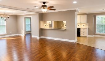 12653 Parkwood Dr, Baton Rouge, LA 70815