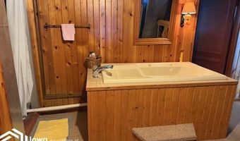 403 Brookridge Dr, Algona, IA 50511
