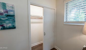 1003 Broad River Dr, Beaufort, SC 29906