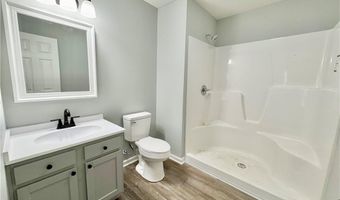 466 East St, Austin, IN 47102