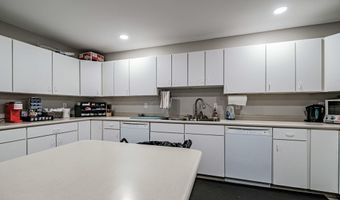 3 Windsor Dr, Alfred, ME 04002