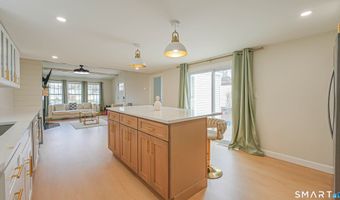 525 E Main St Trlr 76, Branford, CT 06405