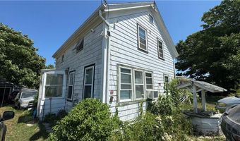 526 Connecticut Ave, Block Island, RI 02807